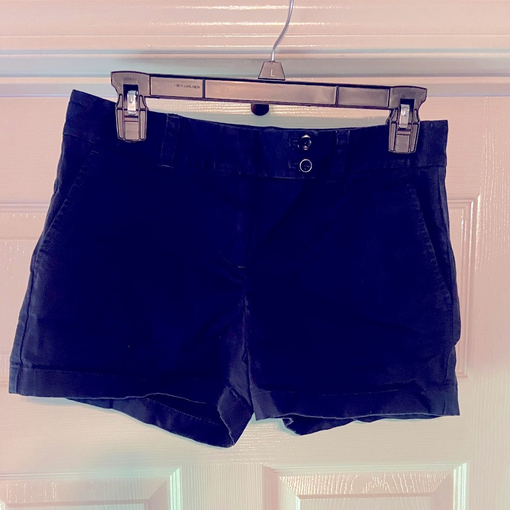 Vineyard Vines womens navy blue size 2 shorts